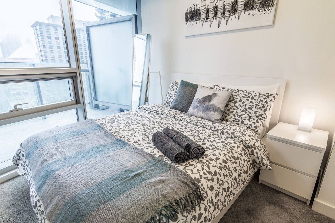 טורונטו Aoc Suites - Two Bedroom Condo - City/Cn Tower View מראה חיצוני תמונה